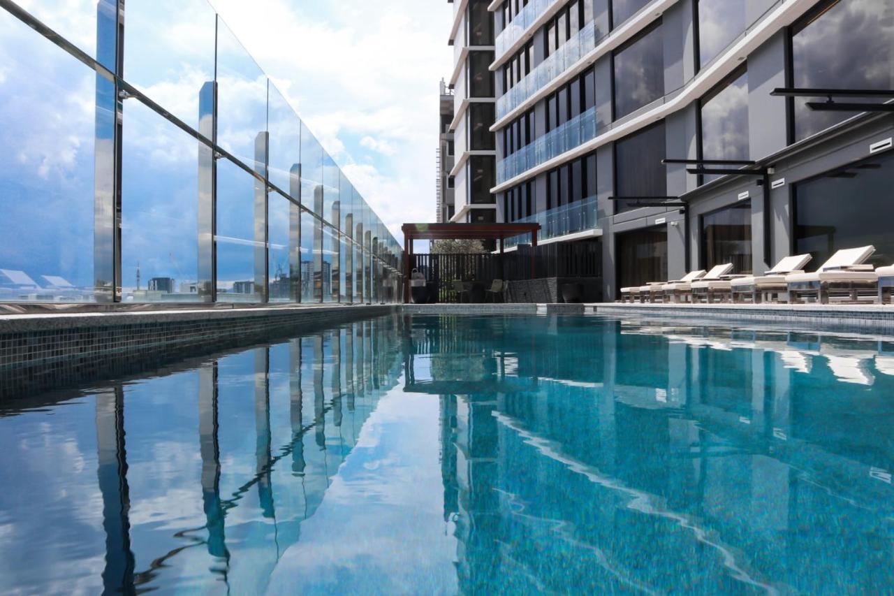 Modern Designers Pad By Serain Residences Бризбейн Екстериор снимка